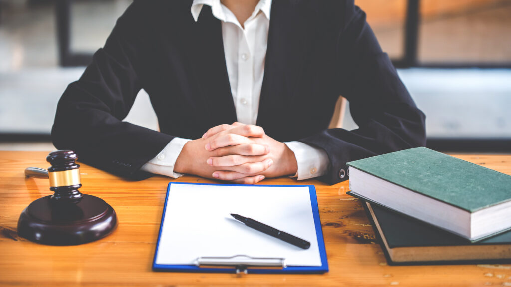 A composed, professional family law consultation that communicates clarity, stability, and trust.