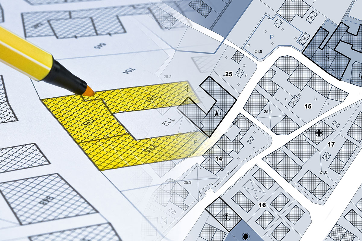 land registry and General Urban Plan with zoning regulations, land use classification, buildable areas, plot boundaries, and urban